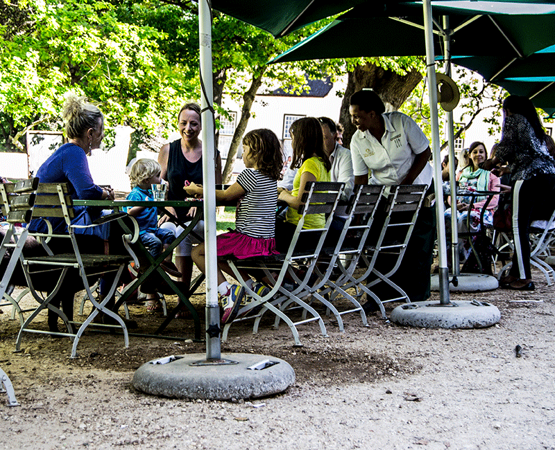 GrootConstantia's tweet photo. Jonkershuis and Simons Restaurant at Groot Constantia evokes cinematic images of loved ones gathered around long tables, laden with food and sensory feasts held under clumps of trees. Book your spot this long weekend.
#walkingbackintime #celebrate334abundance #feelgrootconstantia https://t.co/2Ikkkl1IpK