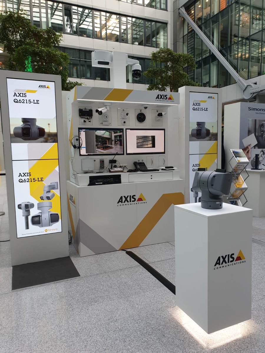 Axis_DACH's tweet photo. Ready - es kann losgehen auf den #VIDEORinfotagen im #TheSquaire in #Frankfurt! Auf unserem eigenen Messestand dreht sich die kommenden Tage alles um #Netzwerk #ip Video-Lösungen. Unsere Kollegen freuen sich auf den Austausch! Schauen Sie vorbei @VIDEOR https://t.co/94UkWcU67J https://t.co/cQ6ALzaoTe