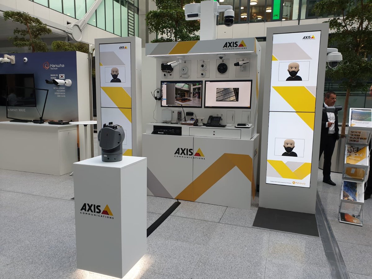 Axis_DACH's tweet photo. Ready - es kann losgehen auf den #VIDEORinfotagen im #TheSquaire in #Frankfurt! Auf unserem eigenen Messestand dreht sich die kommenden Tage alles um #Netzwerk #ip Video-Lösungen. Unsere Kollegen freuen sich auf den Austausch! Schauen Sie vorbei @VIDEOR https://t.co/94UkWcU67J https://t.co/cQ6ALzaoTe