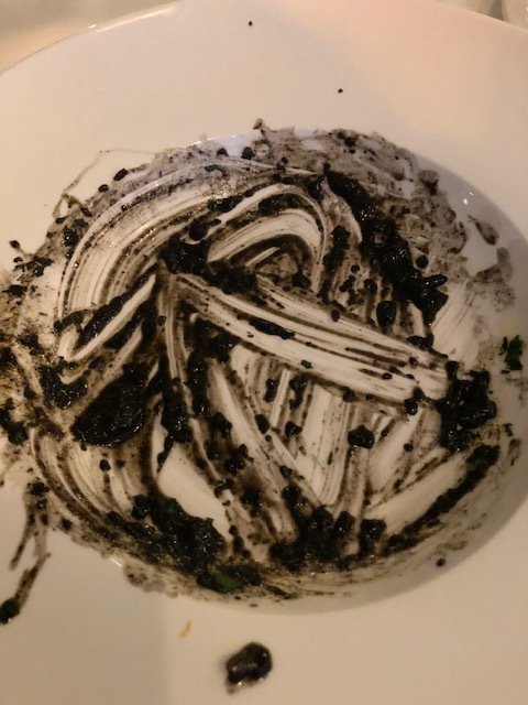 matthewfort's tweet photo. Remains of Cornish squid rage minus bucatini https://t.co/LU6iQ2Ca9Y https://t.co/eC1jECx1JW