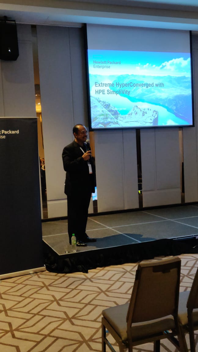 HPE_APAC's tweet image. Considering #hyperconvergence for your business? Nagalingam Kathirgamer, HCI Specialist, HPE Malaysia, takes the stage at #HPEDTIS19 to share insights on how HPE #SimpliVity can help!

@TonyPhukan