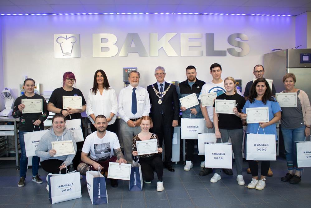 _BakeryBusiness's tweet photo. .@britishbakels & The Worshipful Company of Bakers team up again for student course: https://t.co/fmR4P4t41i #bakers #bakerynews #bakerystudents https://t.co/P0titWvwSn