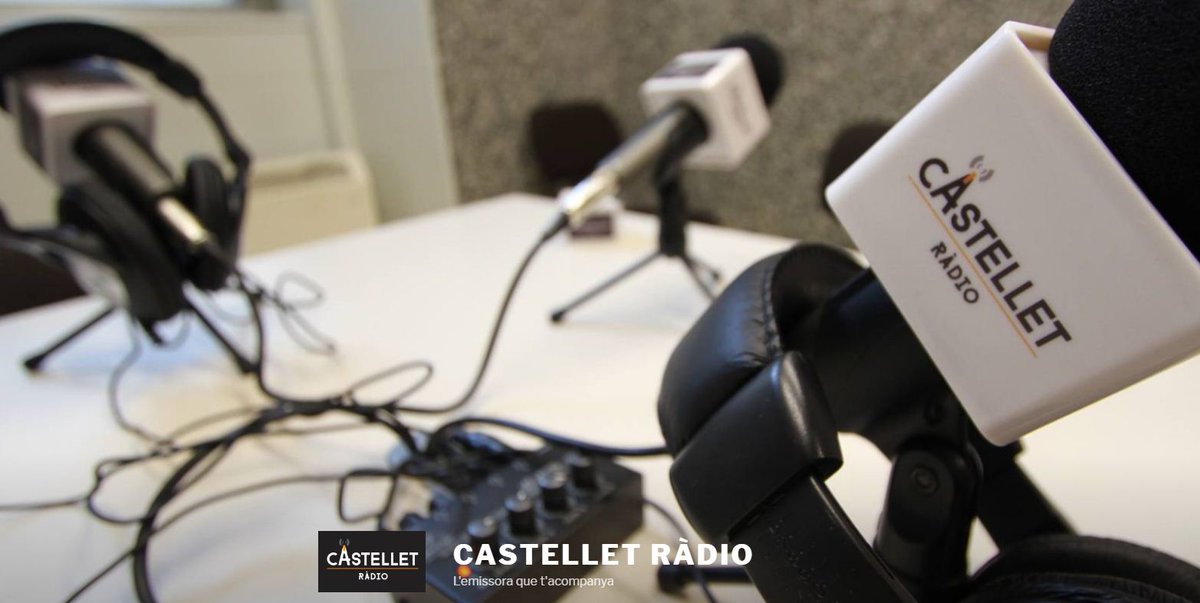 SVCastellet's tweet photo. Els plens de l’Ajuntament es podran seguir a través de @castelletradio 

🎙 A través de la pàgina web https://t.co/oJPFBYuecc
📆 A partir d'avui
🕡 19.30 hores

Aquí us expliquem els detalls: 
https://t.co/M5CyYrgZYc https://t.co/YUSLm0D7R8