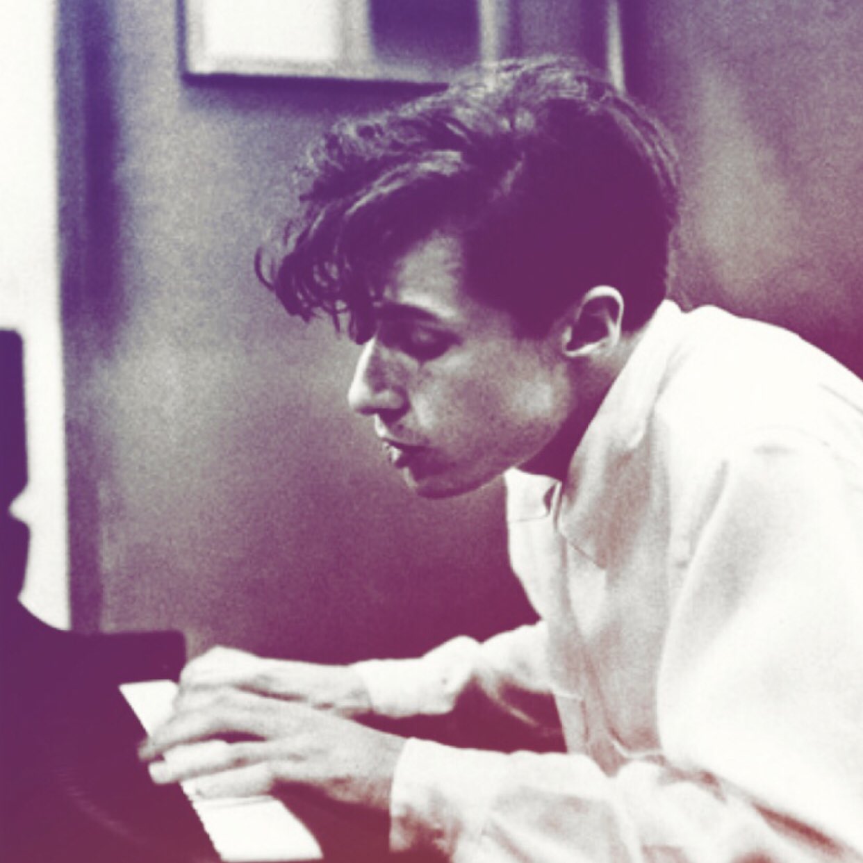 Happy Glenn Gould  