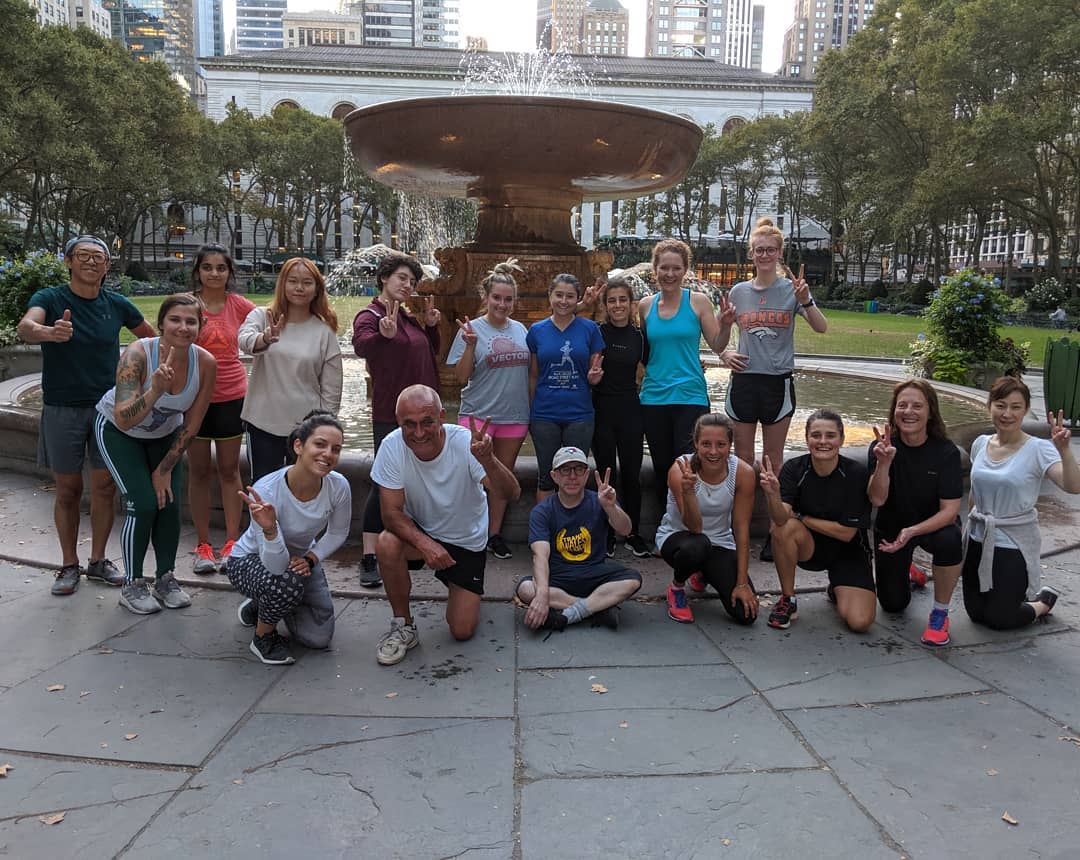 Wednesday Bootcamp vibes at Bryant Park! 💪🐫 #riseup #freefitness #outdoorfitness #nyc #nycfitness #fountain #bryantpark #fitfam #getupshowup #highfive #yeahbuddy
#therisezapier