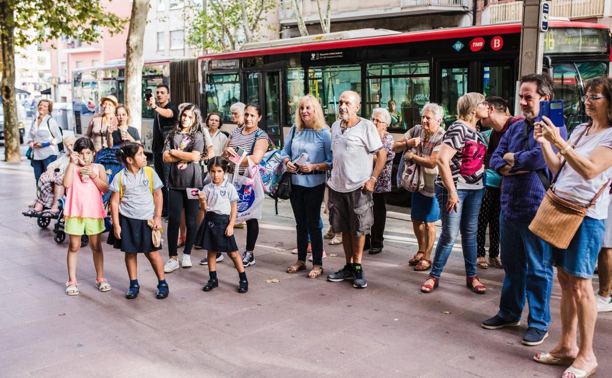 eixosbcn's tweet photo. #ÒperaComerç 🎶

Mai és tard pèr recordar la fantàstica ruta lírica que es va viure el passat 13 de setembre a l'eix @FabraCentre 😍 https://t.co/U2rRDwSP7X