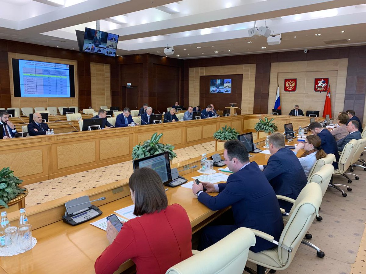 Провели заседание МВК по платежной дисциплине предприятий жилищно-коммунального комплекса при оплате за потребленные энергоресурсы.
По области задолженность предприятий ЖКХ за газ составляет 4,5 млрд рублей - это почти на 10% меньше, чем было на аналог. период прошлого года.