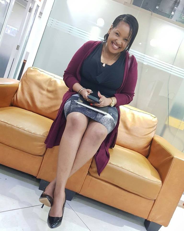 Nyarari itu ndani ya #HumukaWCW is the one and only our able producer <a href="/lydiamigwi/">Lydia Migwi</a> ,, unatambua nani leo??? <a href="/mansaimo/">simon mburu</a> <a href="/Kattajkatta/">Katta</a> sms 20014!!