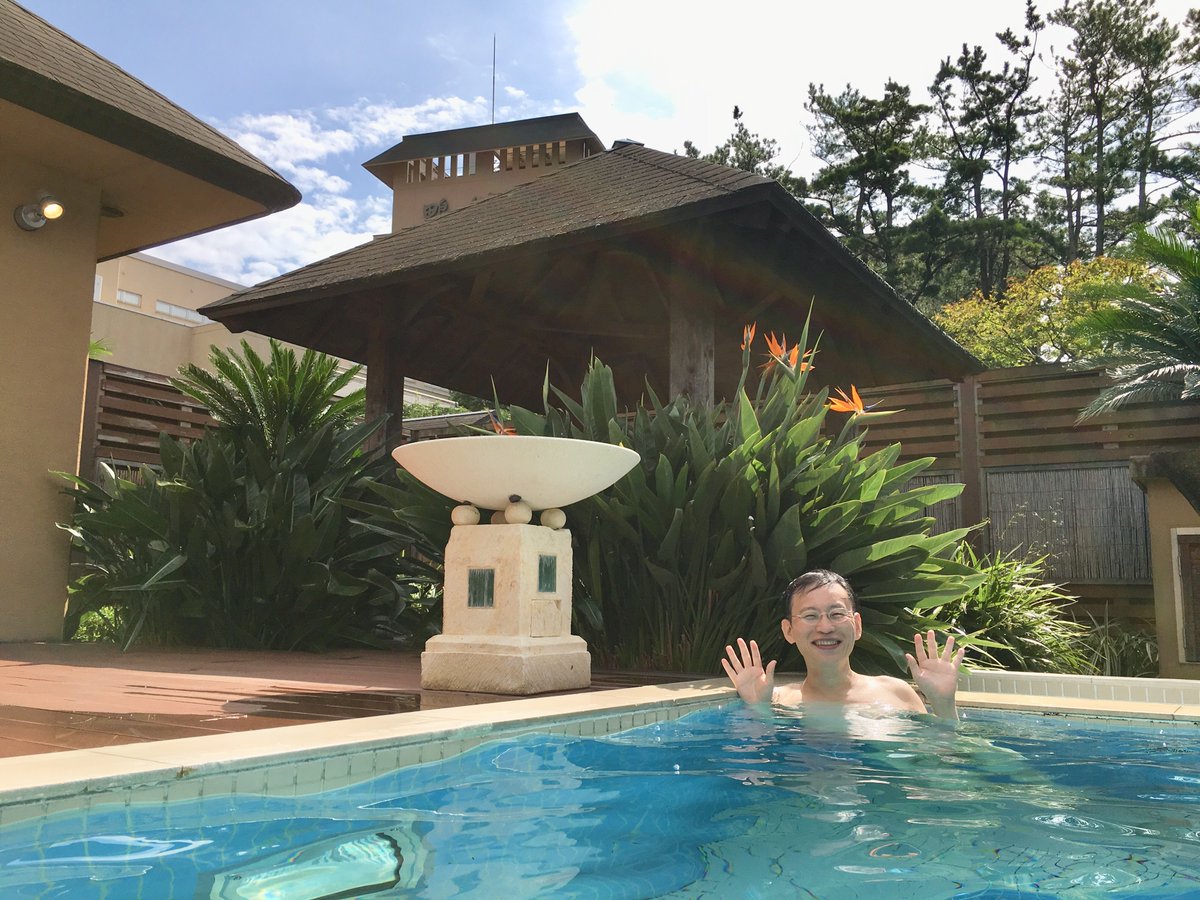 【糖質量の求め方】

前も書いたけど

総kcal-(Pkcal)-(Fkcal)=Ckcal

atwater係数は
P4kcal/g
F9kcal/g
C4kcal/g

だから

Cのkcal÷4=糖質量

何故なら
炭水化物＝糖質＋食物繊維
だからね
食物繊維＝０kcalと擬制すればkcalを4で除せば求める糖質量

炭水化物が分かれば逆算は簡単

RTして覚えてね