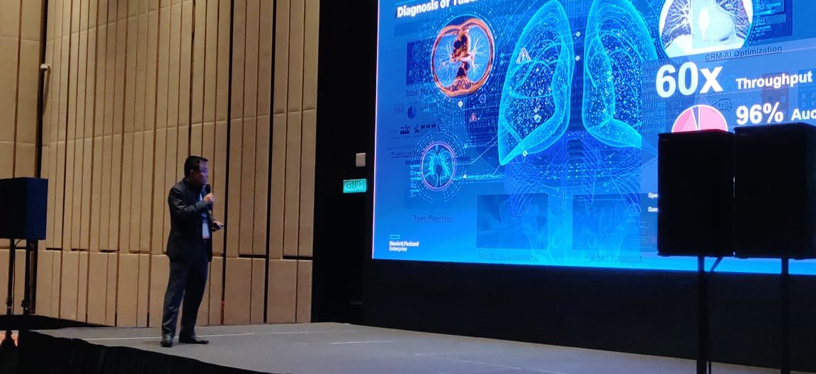 HPE_APAC's tweet image. Thank you for staying tuned in to the insights from this session by Kong-Hoe Chan, GM, Solution Sales &amp;amp; Innovation Center, HPE APAC. Share your #takeaways from this discussion with the event hashtag on your social handles! #HPEDTIS19