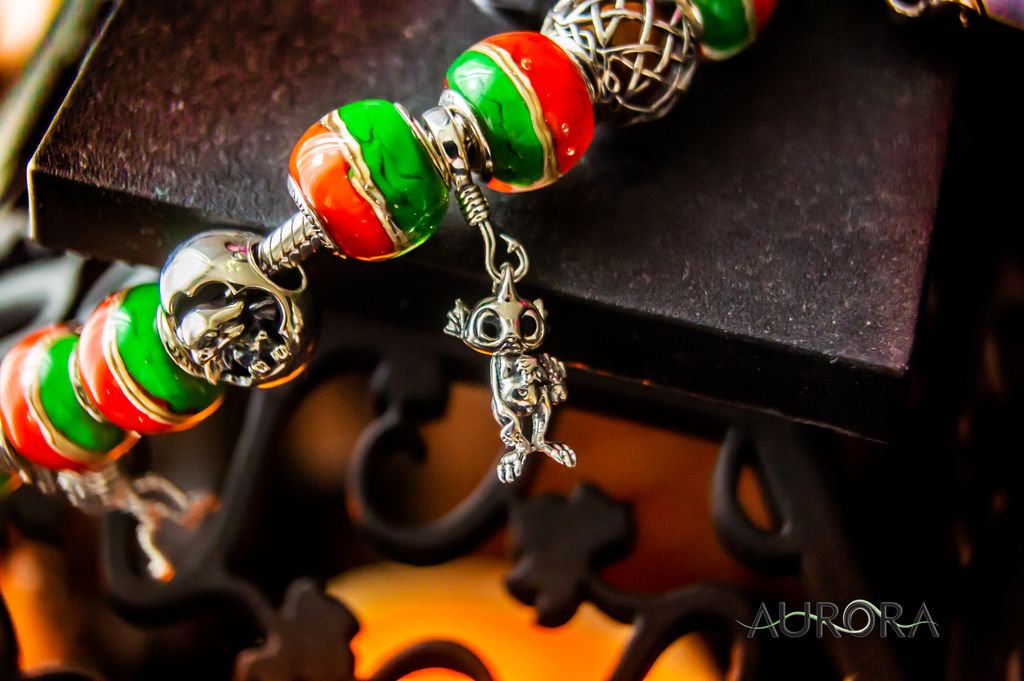 Who is getting ready for Halloween party season? Celebrate in style with Aurora charms: buff.ly/2mUzdu4