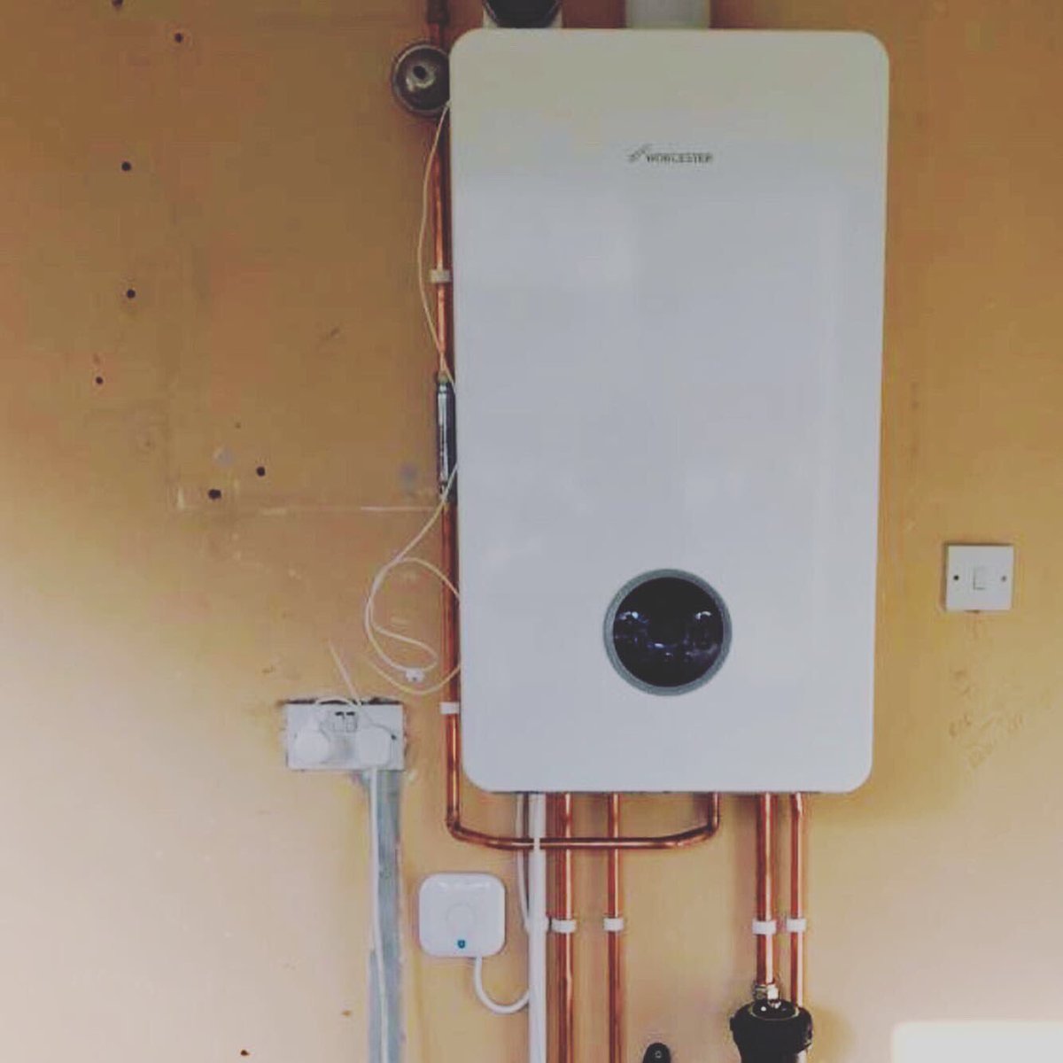 InvictaGasFires's tweet photo. Recent installations of the new Worcester Lifestyle boilers A modern design available in black or white it has loads of new innovative features. Fitted by our Engineers this will look beautiful in any home #Worcester #BeautifulBeast #lifestyle #modern #design #innovative #home https://t.co/Ncgwwy84fK