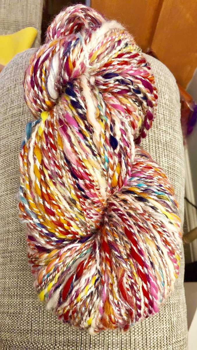 Dizzybirdscraf2's tweet photo. Rainbow hand spun yarn. #handspun #spinningwheel #yarn https://t.co/qtSvbhUA7D
