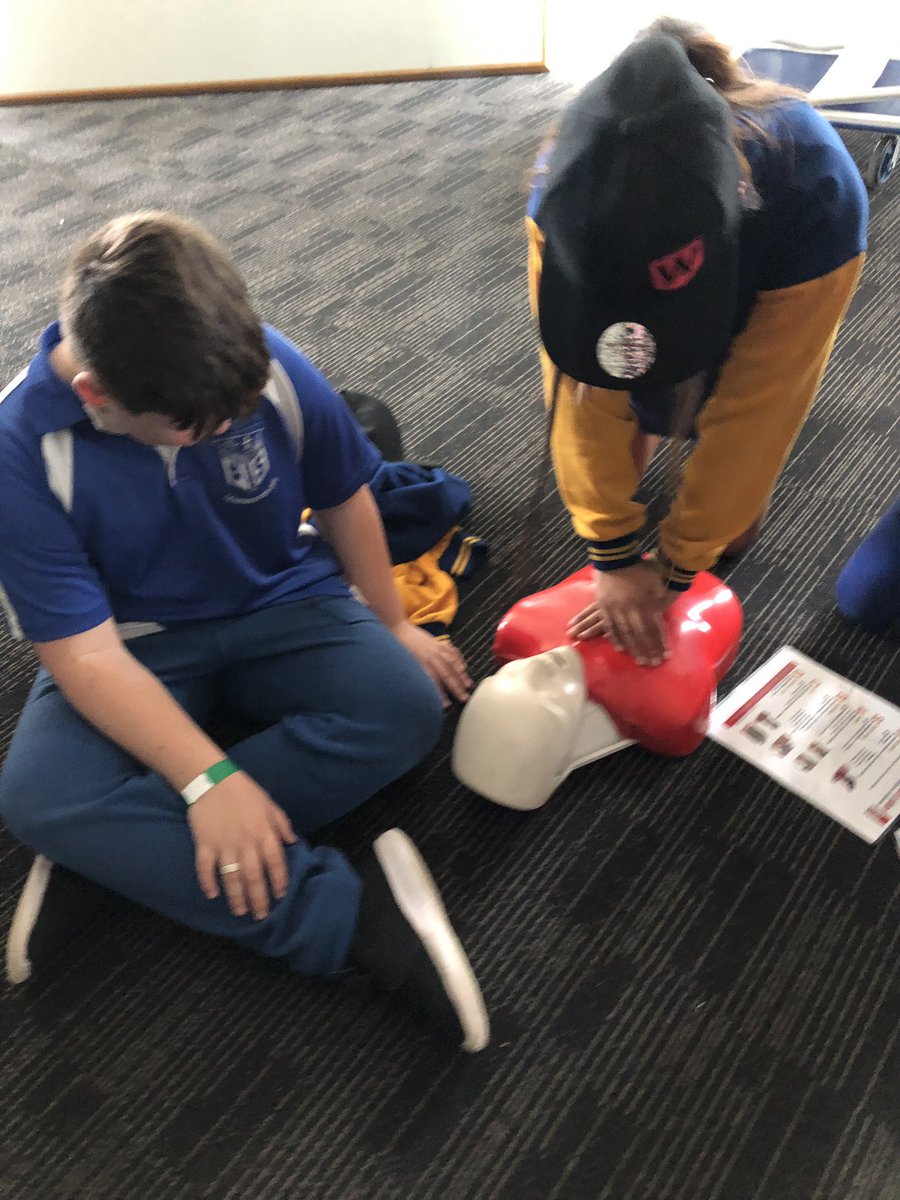 EmmaBaker01's tweet photo. @CampbelltownEPS at @westernsydneyu for the #FirstFootForward Program. An educational and enjoyable experience. @cook_janene https://t.co/oE3jJLVPRF