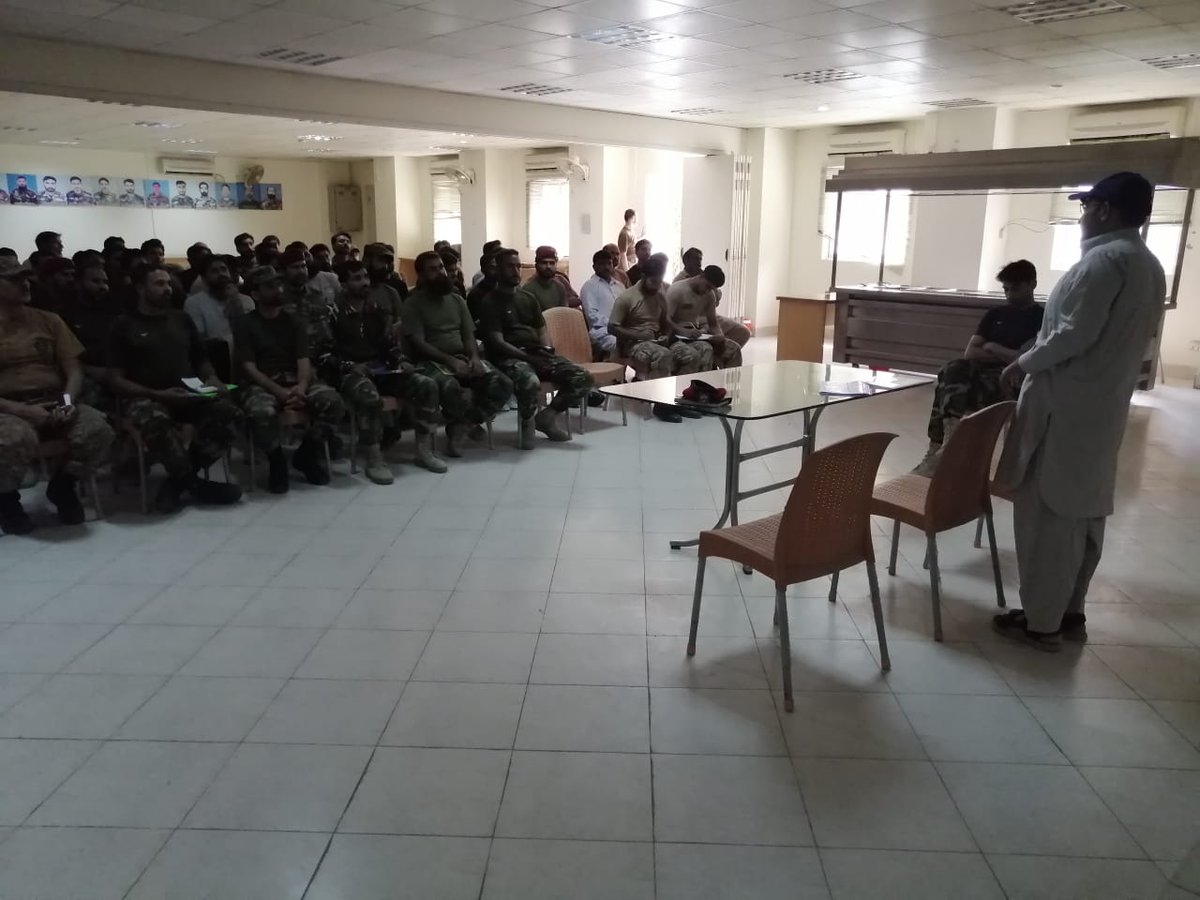 MubbashirSarda1's tweet photo. Lecture delivered on Dengue to SSG 6 COMMANDO ALSAMSAAM Battalion Attock Fort  @Dr_YasminRashid @ImranKhanPTI @dhalodhrangmai1 @HamidMirPAK @babarbinatta @HealthPunjabGov @AamirKhanTanol9 @ZaheerA74300790 @mIjazJanjua @DCRawalpindi @Muhamma95645772 https://t.co/7ZGfyeXtvi