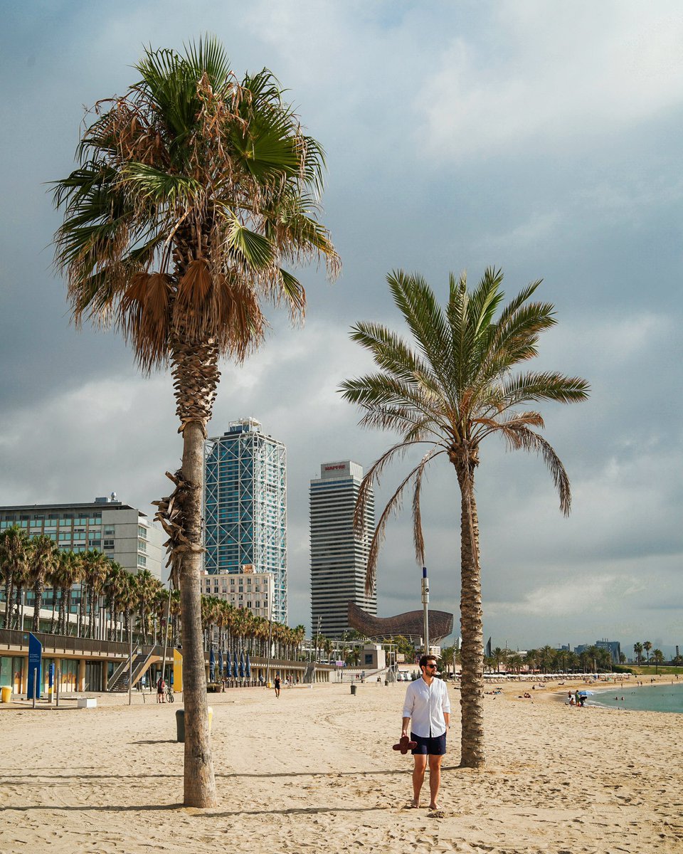 Beach day 🌴 #Barcelona #style #fashion #menlook #beachlife #travel