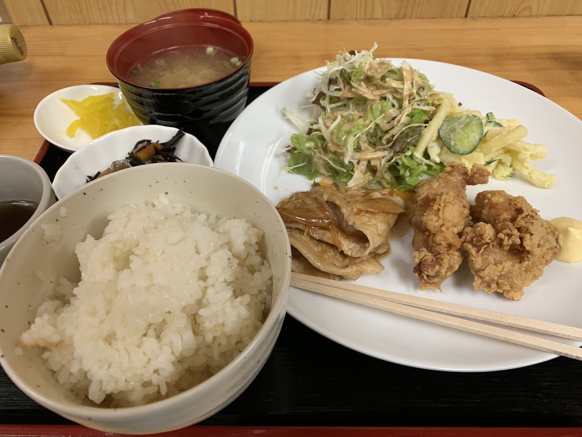 omjin3's tweet photo. 普通の定食屋さんでした。
良かった😌 https://t.co/TZEEFUkLMo