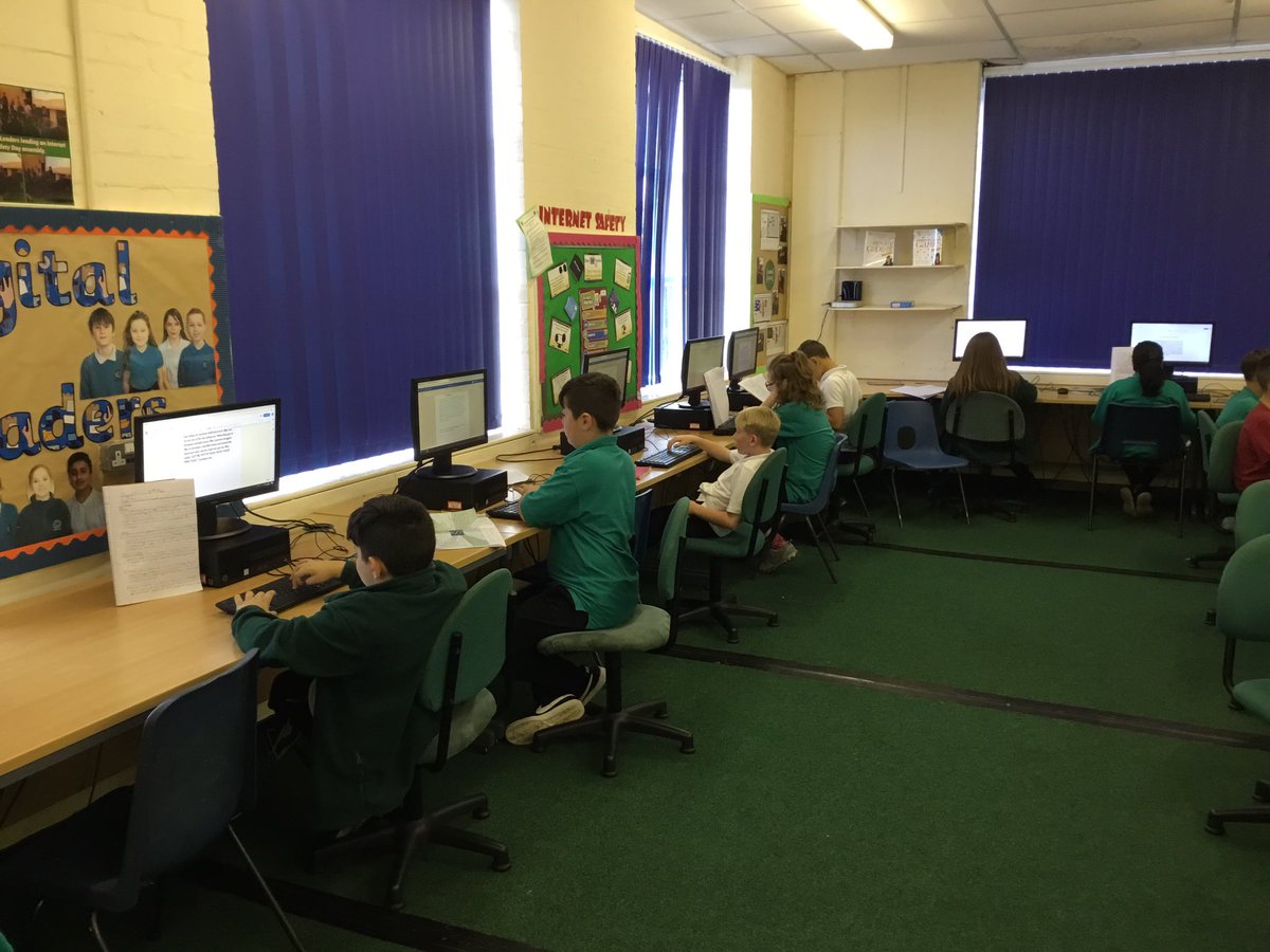 Springwood_Prm's tweet image. #SpringConwy are working hard writing their own versions of ‘Gangsta Granny’ ready to read to the younger pupils. @davidwalliams