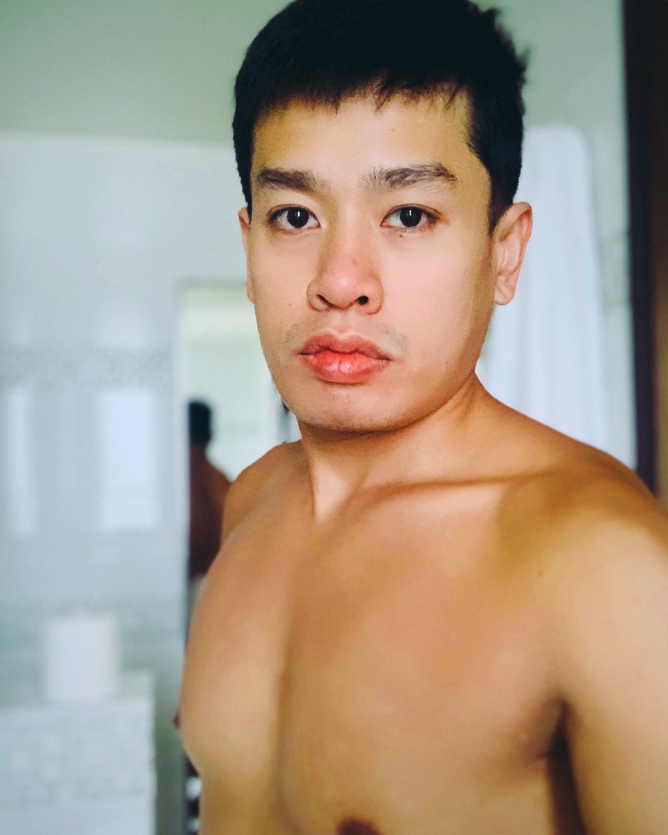 patrickalfredb's tweet image. Be enough for yourself first. The rest of the world can wait. 😉 #pAT34 #reflection #humpdayvibes #dadbodgoals