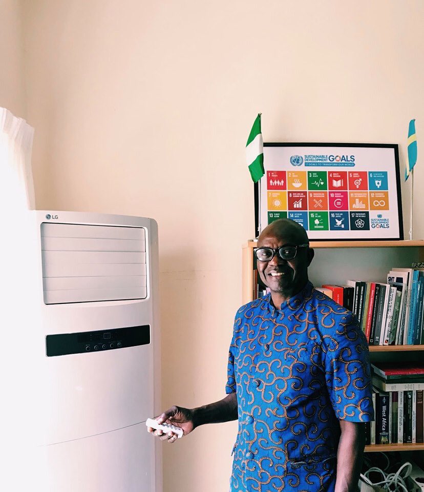 SwedeninNigeria's tweet image. First out in the series #greenroutine! 

Meet our dear colleague Abu, who keeps the Embassy clean and tidy, and always ensures the lights, air-conditioner and other equipments are turned off when a room is not used. 

What is your #greenroutine?

#United4Climate #ClimateAction