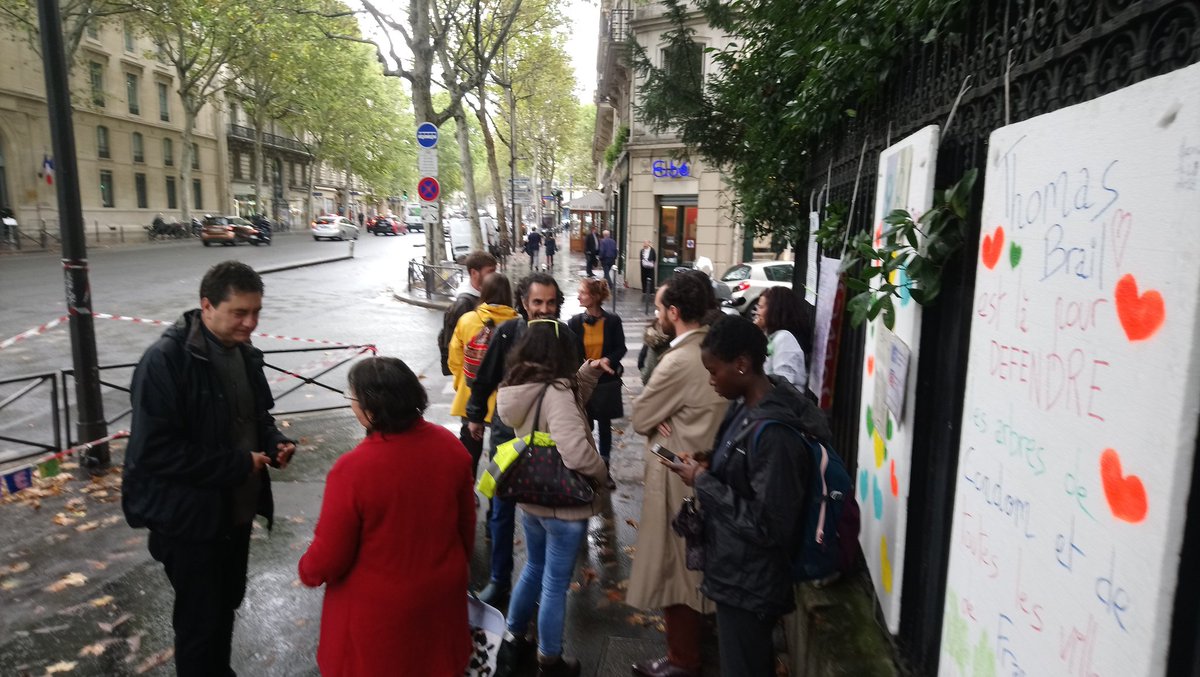 ForetResiste's tweet photo. Thomas Brail très affecté :
"Je vais retourner auprès de mon fils sans avoir pu lui apporter un peu d'oxygène"

#GIEC #brail #Ecologie https://t.co/Kmps6cz2ei