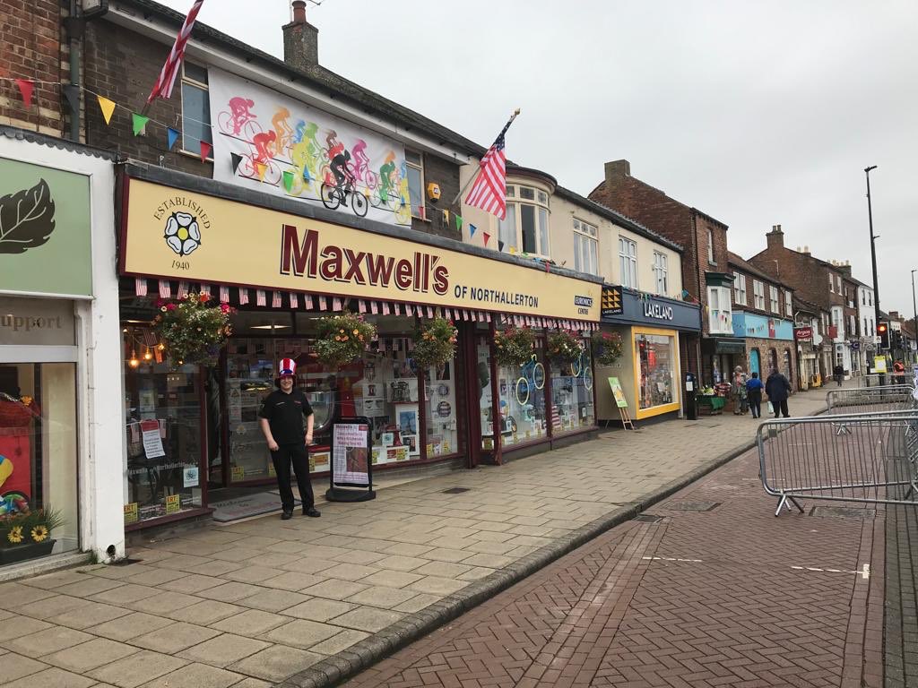 ShopMaxwells's tweet photo. We are ready. Maxwells welcomes the world #UCIRoadWorldChampionships #northallerton #teamusa #yorkshire2019 #kitchenaiduk #letsdothis https://t.co/fSkM8kK07e