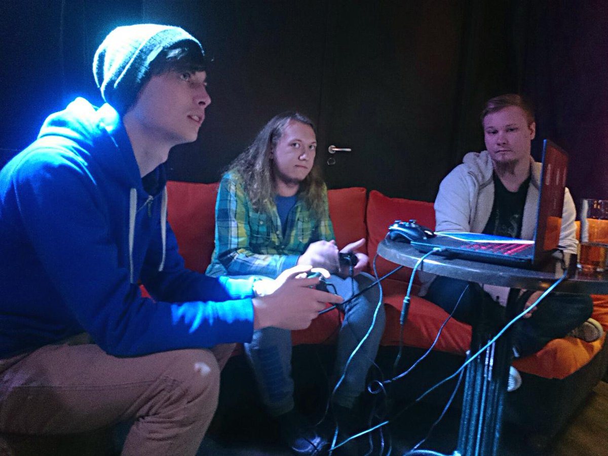 ToyThieves's tweet photo. We got to show off #ToyThieves in IGDA Kajaani last night! People had fun and we got a lot of important feedback, win-win situation 😎

#IGDA #IGDAKajaani #gamedev https://t.co/qTNXDSOCJe