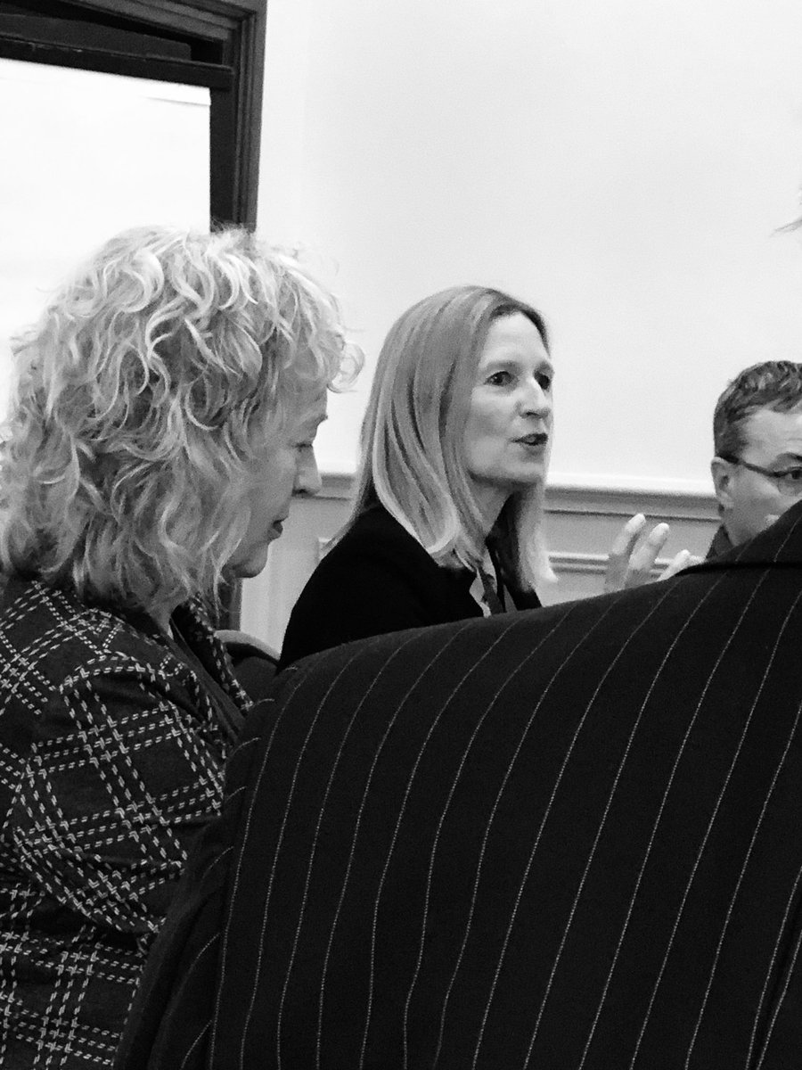 VijayaNath1's tweet photo. .huge thanks to Vice Chancellors , Directors and Senior HEI teams for their input to @AdvanceHE #TMP44 - @UniOfHull VC Susan Lea shares valuable insights into the challenges & opportunities for those leading #HEIs in 2019 #ThatsLeadership @robinrydenow @Bellreeves61 #Edinburgh https://t.co/1vTMxtkVda