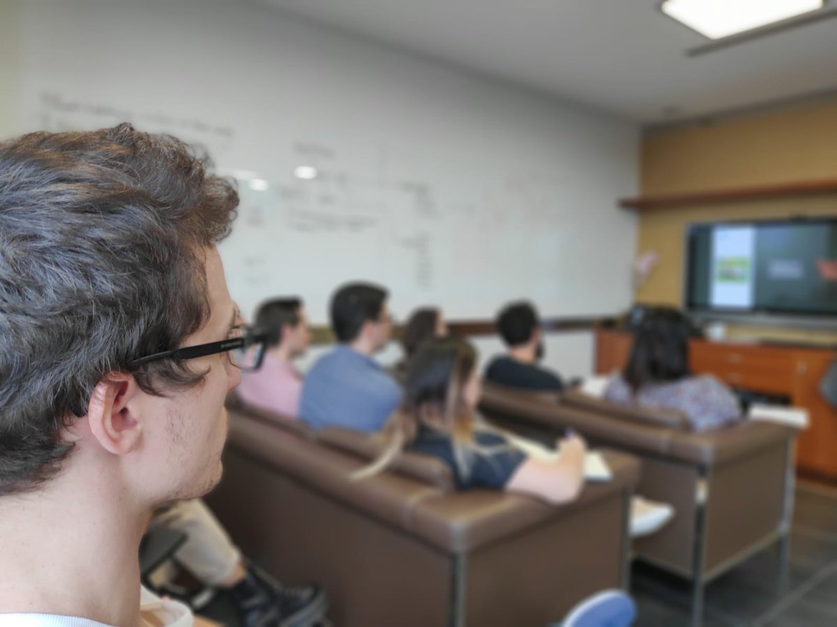 ImprovngMetrics's tweet photo. Ayer nuestros #Improvers asistieron a una formación de #Scrum y #agilidad en la oficina. Porque saber nuevas técnicas y conocer herramientas para trabajar en un ambiente innovador, siempre es necesario...
#innovación #formación #Improvingmetrics #curso https://t.co/quJFNJFb23