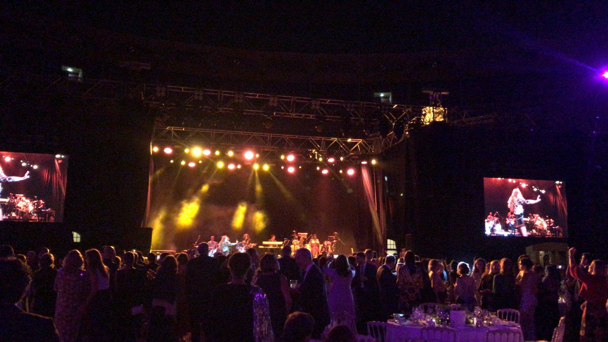 bmotionav's tweet photo. Ooolé!! al #TeamBmotionAv el pasado jueves, #diseño y producción #audiovisual
Otra vuelta al ruedo en @LasVentas con entrega de premios, cena de gala y actuaciones en directo.
Agradecidos con @nautaliaevents por la confianza, y a por la próxima!!
#madrid #produccionaudiovisual https://t.co/8g9GivhTcC
