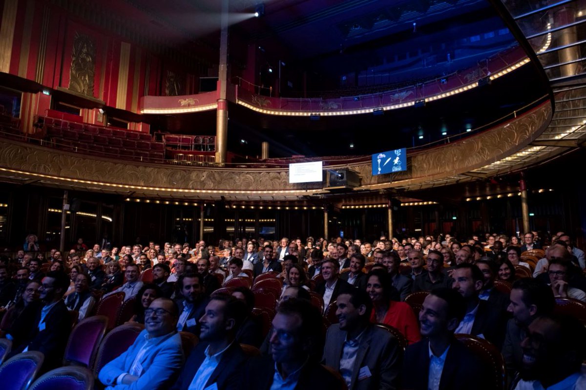 Laurence_Yvon's tweet photo. #pilotagedeperformance 4.0, gestion des données extra-financières, transformation des méthodes de travail grâce à l’#IA et au #machinelearning… tels étaient les thèmes abordés jeudi dernier lors du #CCHTagetikDays parisien. 🙏Merci à toutes et tous pour votre présence ! https://t.co/0iKVn1MPcD