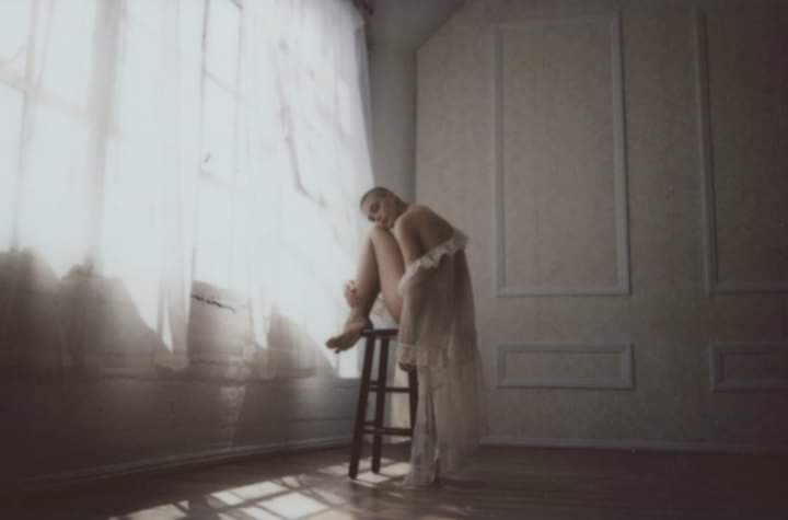 ...non capisco come le persone stiano bene con se stesse sapendo che hanno distrutto emotivamente qualcuno...