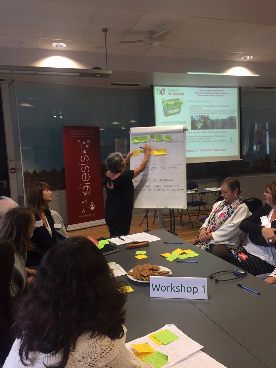 PLS_News's tweet photo. Ça travaille dur dans les workshops de #Training4Food autour de 3 thèmes clés : l’alimentation durable dans le secteur de l’horeca, les bonnes pratiques au sein des structures et les outils de communication et de sensibilsation possibles #SubstainableFood @Diesiseu https://t.co/iy7jcfgGzY