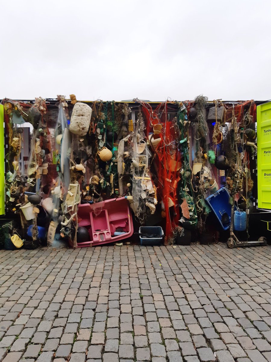 LisaDevriese's tweet photo. Oceanplasticslab @OPlasticsLab at #RiDaysEU @EUScienceInnov 👉 42% of all produced plastics were used for packaging 👉 only 9% of all plastics were recycled | #MarineLitter #oceanplasticslab @kunststoffschmiede #ocean #SDG14 https://t.co/l7eVisdsZC