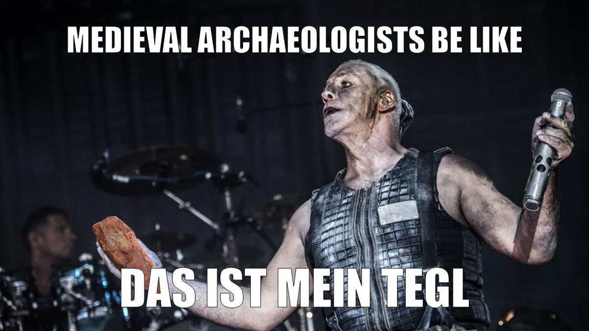 JESkovgaard's tweet image. Der er memes, og så er der arkæolog-memes ⛏️