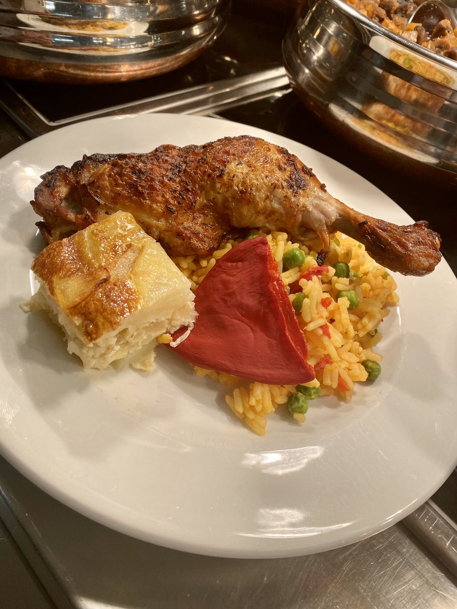 🍋 &amp; 🍯 🐓 served with a Spanish Rice, Spanish Tortilla &amp; Piquillo Red Pepper @elioruk <a href="/Davebrett11/">Davebrett1</a> <a href="/marcuselbourne/">marcus elbourne</a> <a href="/msmith_cole/">Michael Smith</a> <a href="/AndyFergy39/">andy Ferguson</a> #EliorFoodie #TeamElior