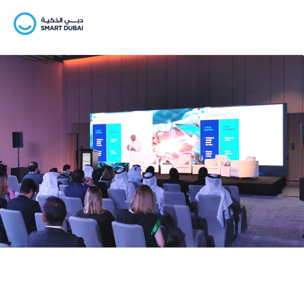 DigitalDubai's tweet photo. H.E @younusalnasser attended the #CIOMajlis Conference where he shared our #SmartDubai #Data journey &amp; how we are creating an environment by establishing data governance, building infrastructure, &amp; incubating an ecosystem that will accelerate the creation of value from city data. https://t.co/8Ph4bBxdZT