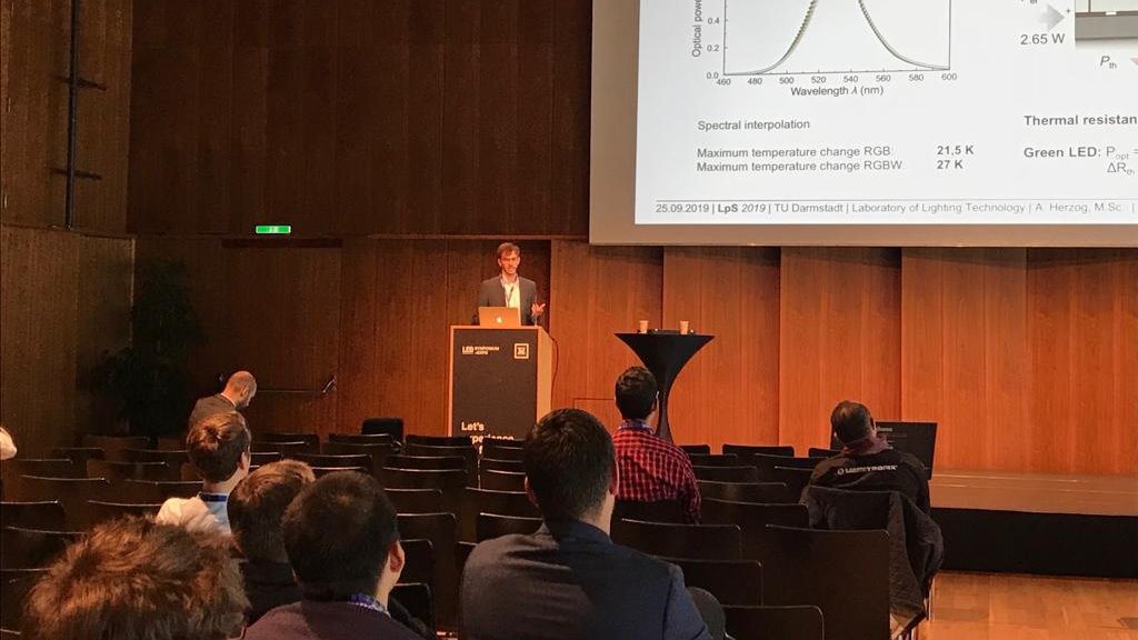 LEDprofessional's tweet photo. What we have learned on Degradation of green high-power #LEDs from Alexander Herzog from TU Darmstadt:
- Colorimetric stability of multi-channel luminaires is important
- Temperature changes and degradation affects the stability #LEDpro https://t.co/nVP6jMd0sf