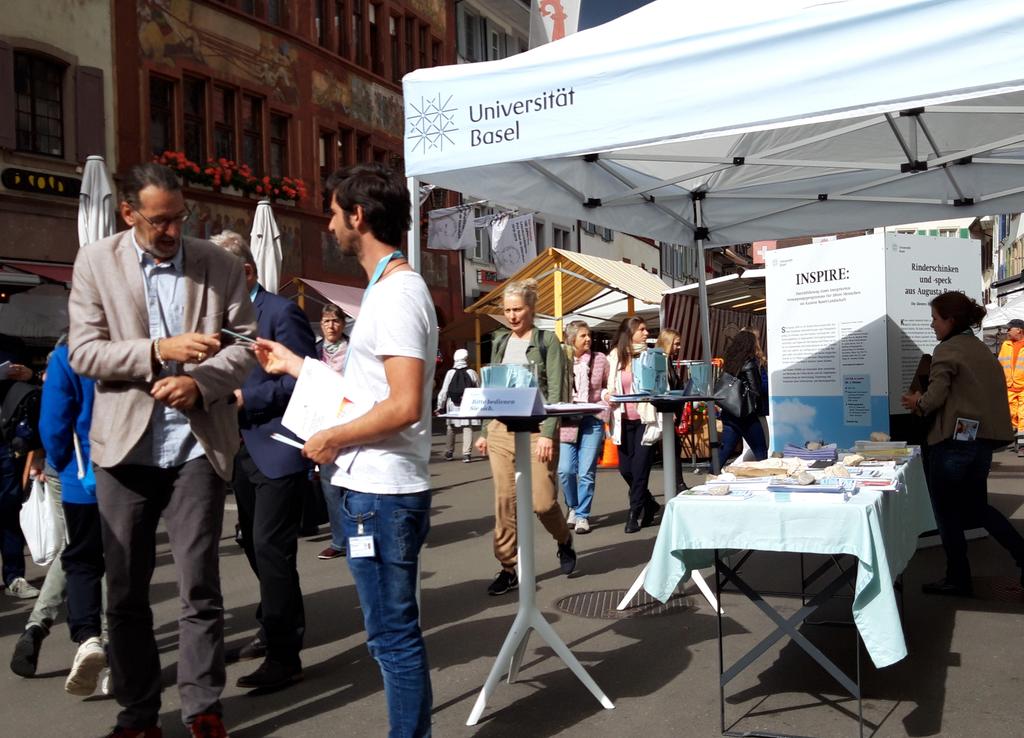 INSPIRE team present @Liestal Warenmarkt @baselland as part of Uni am Markt initiave from @UniBasel. @NursingUnibas @SabinaDeGeest @FlakaSiqeca #integratedcare #implementationscience #stakeholderinvolvement