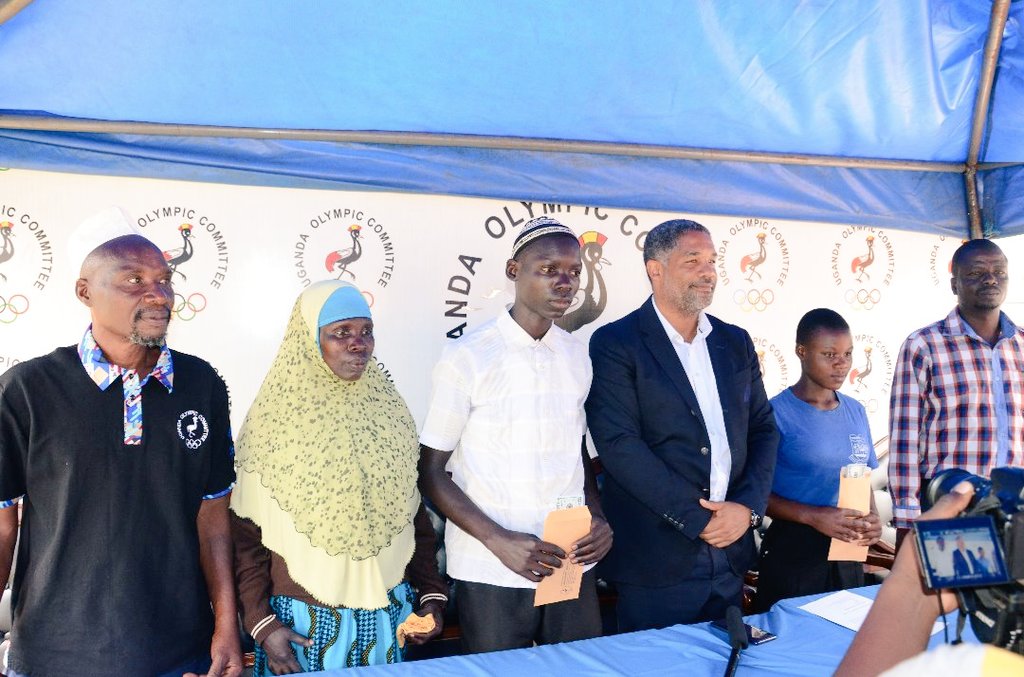 UOC President <a href="/WilliamFBlick/">William F. Blick</a> awarded 500$ each to winners of the Iba MBAYE/WADA fellowship 2018 scholarship to Oduwa Twaha &amp; Byakatonda Aisha from the Francis Were Nyangweso <a href="/Olympafrica/">Olympafrica</a> Youth centre, Busia <a href="/iocmedia/">IOC MEDIA</a> <a href="/insidethegames/">insidethegames</a> <a href="/drukare/">Donald Rukare</a> <a href="/USPAmedia/">USPAmedia</a> <a href="/AishaSports/">Aisha Nassanga</a> <a href="/mnamanya/">Mark Namanya</a>