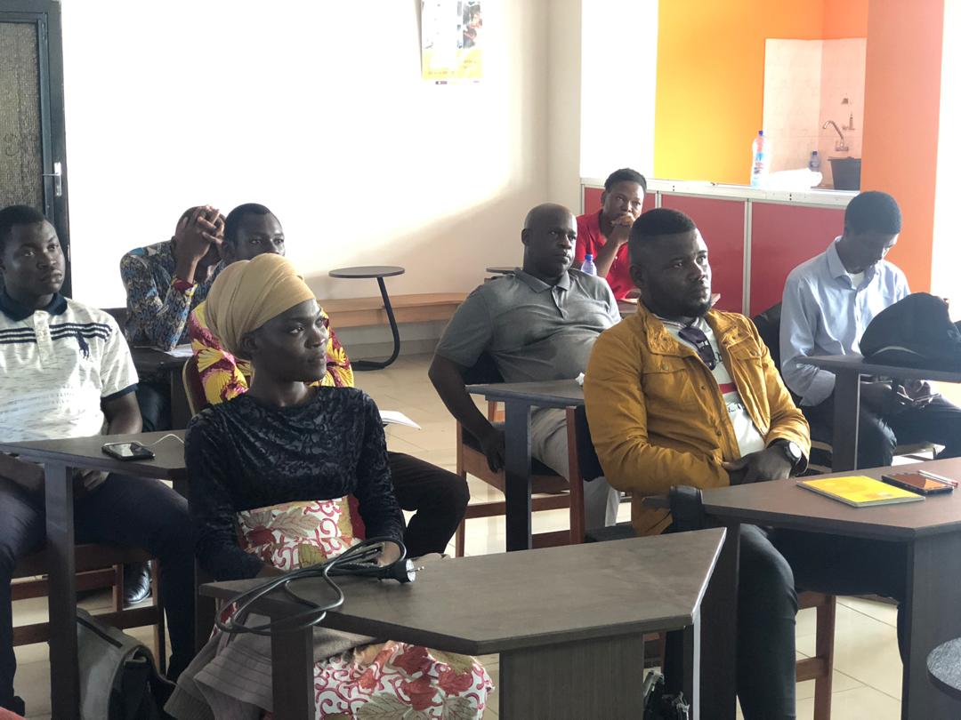 SOLIDAR'IT Tech Hub (@solidarithub) on Twitter photo Le workshop de la Startup Grind Abomey-Calavi c’était le samedi dernier à solidar’iT en présence de plusieurs jeunes entrepreneurs. Cette formation a été animée par Boris KOUMONDJI co-Fonder à <a href="/fedapay/">FedaPay SA 🇧🇯🇹🇬🇨🇮🇸🇳🇲🇱🇳🇪🇬🇳</a>. #Business_en_ligne, #Entreprenariat, #StartupGrind_Abomey-Calavi, #Wasexo. Le workshop de la Startup Grind Abomey-Calavi c’était le samedi dernier à solidar’iT en présence de plusieurs jeunes entrepreneurs. Cette formation a été animée par Boris KOUMONDJI co-Fonder à <a href="/fedapay/">FedaPay SA 🇧🇯🇹🇬🇨🇮🇸🇳🇲🇱🇳🇪🇬🇳</a>. #Business_en_ligne, #Entreprenariat, #StartupGrind_Abomey-Calavi, #Wasexo.