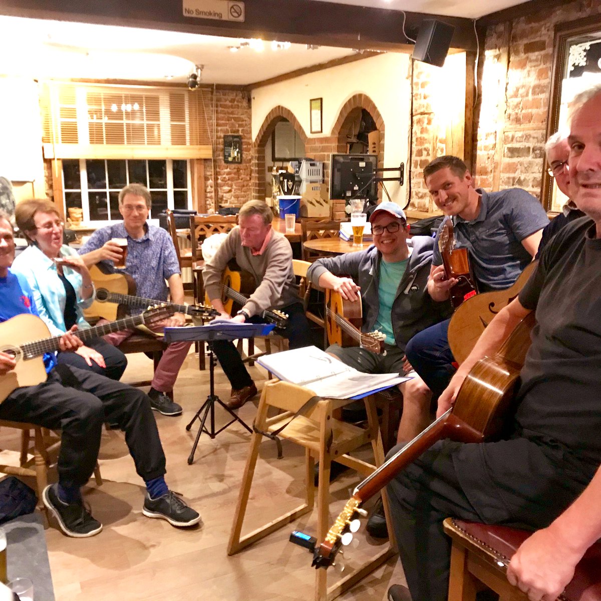 KentDjangoJam's tweet photo. Fab night of tunes, thanks everyone for coming down and making music 🎶 
Just about crammed everyone in for the pic! Next date coming soon...

#gypsyjazz #kent #kentgypsyjazzjam #djangoreinhardt #jamsession #acousticinstruments #kentdjangojam #frogandorangeshatterling https://t.co/lHvfE8hyoy