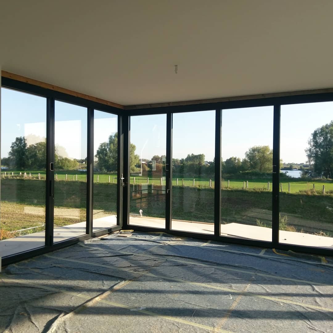 ALarchitectuur's tweet photo. Ondertussen in Rhenen... #NieuwbouwwoningRhenen #ProjectInUitvoering #nieuwbouw #vrijstaandewoning https://t.co/V00Eo8bBKW