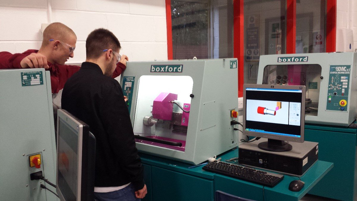 The effect of the <a href="/StokeStaffsLEP/">Stoke Staffs LEP</a> #Staffordshire Advanced Manufacturing Hubs on local skills will boost the local economy by £44m in the next 15 years.  Find your Way In  bit.ly/2CzIsnK #Jobsandgrowth #StaffordshireMeansSuccess #MidlandsEngine #IndustrialStrategy