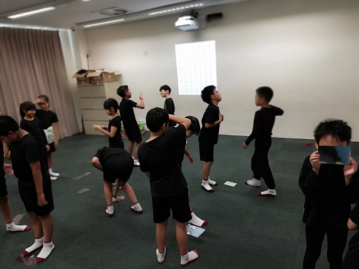 Introduced mime to the Year 4 students in drama. This week, we focused on facial expressions and of course lots of laughter among the peers #his_learning