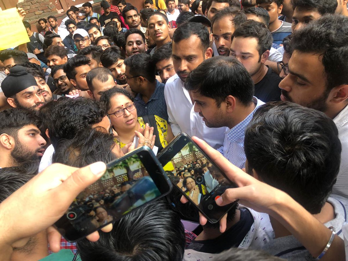 Neerajkundan's tweet photo. I joined protesting CA Students today who are seeking audit of their answer sheets. NSUI extends full support to the protesters' rights to get their papers re-evaluated. Youth need fair &amp; transparent exams to take the country forward
#dearicaiplschange #dearicaiammend39_4 https://t.co/jlkzSN2AqE