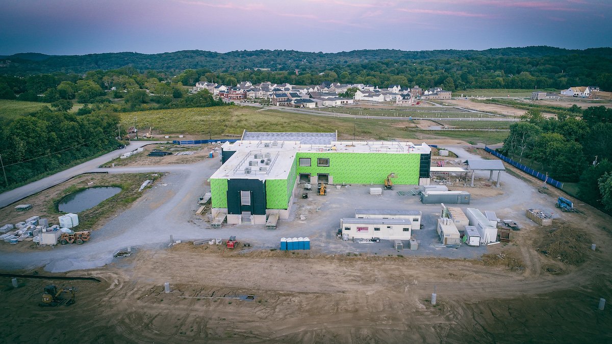 AmericanConst's tweet photo. ๐ Progress at Stephens Valley Church!! We are so excited to see this beautiful building come to life around the beautiful setting of Stephens Valley!!
.
.
#americanconstructorstn #amconst #stephensvalley #church #builders #constructionprogress #hills ##architecture #nashvilletn https://t.co/PLvTRB1me6