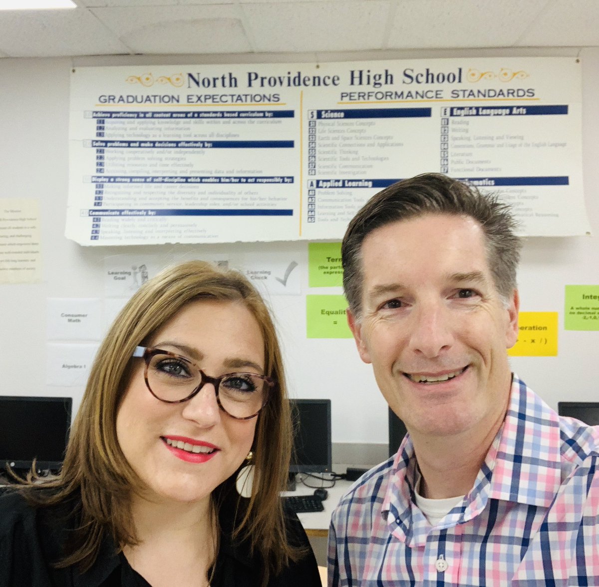 LiteracyChef's tweet photo. What better day to meet one of my new mentees for the 19-20 SY! Hello, math master, Matthew Putnam! #SelfieWithAStranger #NPHSStartWithHello #SandyHookPromise #nphscougars https://t.co/BZV6u3zKnm