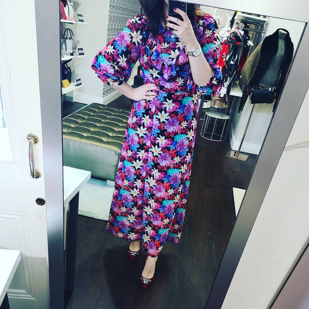 ElaMariaNCW's tweet photo. This @PINKO dress blows my mind. Wear it long or... (swipe) wear it at midi length 😍😍😍 just STUNNING 💃
.
.
.
#elamaria #newcastlewest #sistersinstyle #limerick #shoplocal #fashion #fashionlovers #wedding #instafashion #limerickfashion #irishfashionbloggers #aw19 #designer https://t.co/391M0ADMzt
