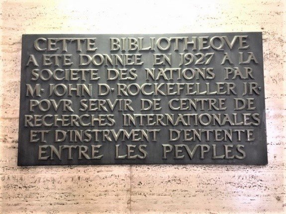 UNOGLibrary's tweet photo. Fondée à l'époque de la #SociétéDesNations, c’est grâce au don de John D. Rockefeller Jr. que @UNOGLibrary continue depuis un siècle d’être un véritable centre de connaissance et de recherche sur les relations internationales. #UNOGLibrary100 #Multilateralism100 https://t.co/5Co5x1FKCq
